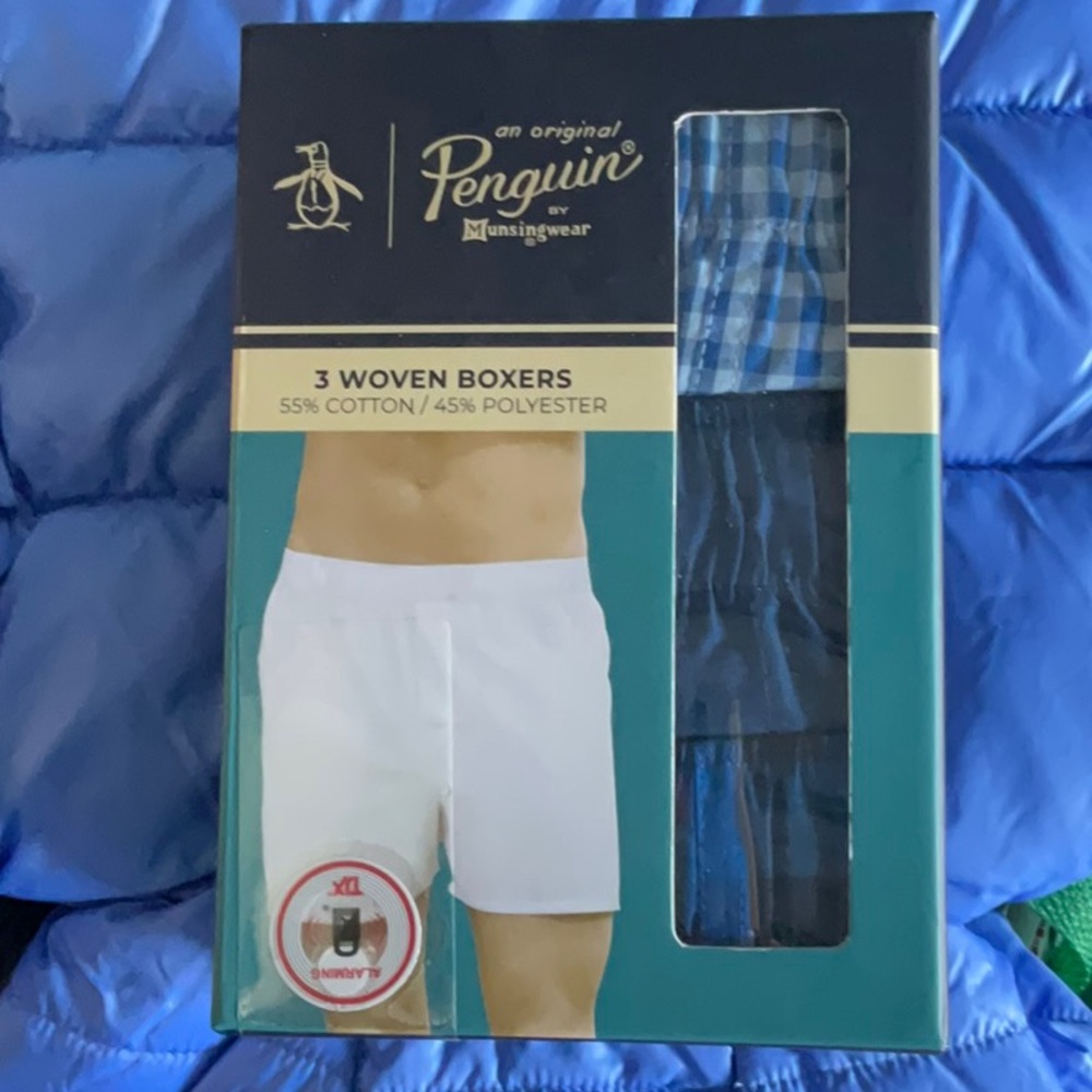 Men’s boxers neve open